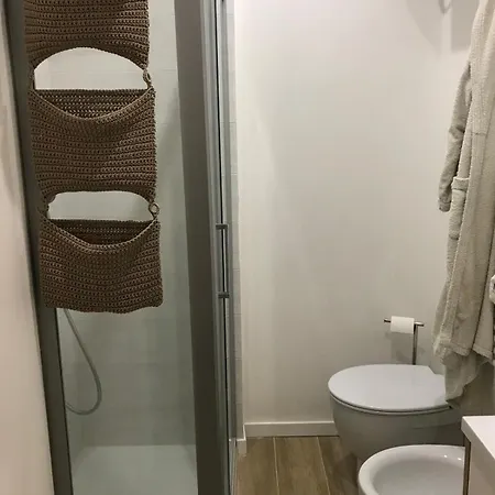 Porta Venezia Small House Apartment Milan