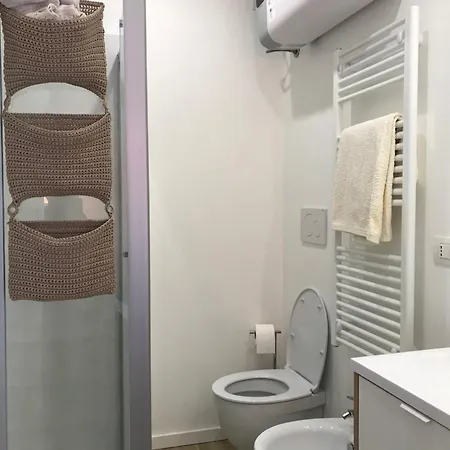 Porta Venezia Small House Apartment