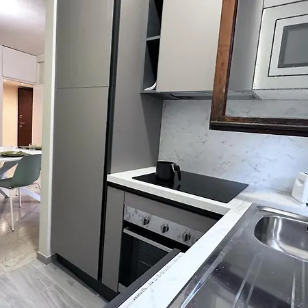 Atene House Appartament Zona Cimiano - Appartamento