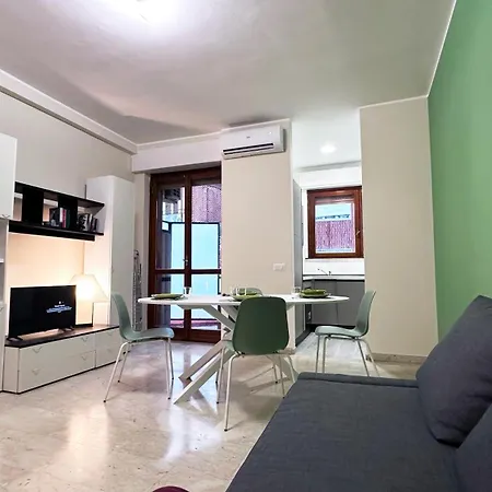 Atene House Appartament Zona Cimiano - Appartamento