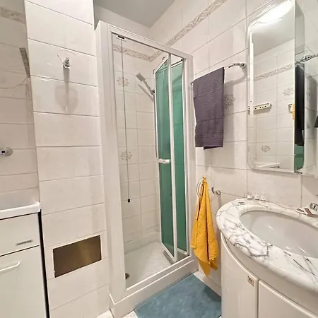 Apartment Jacuzzi-idrotherapy Duomo 5 Min Qcterme 100m *