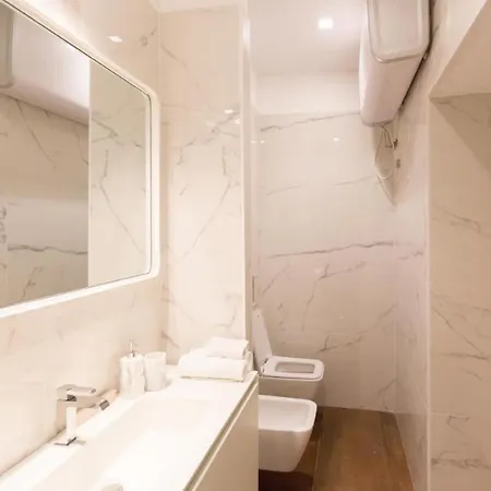 Appartement Porta Venezia - Design Con Balcone - 55mq *