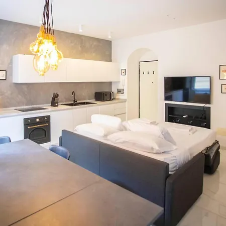 Appartement Porta Venezia - Design Con Balcone - 55mq Milan