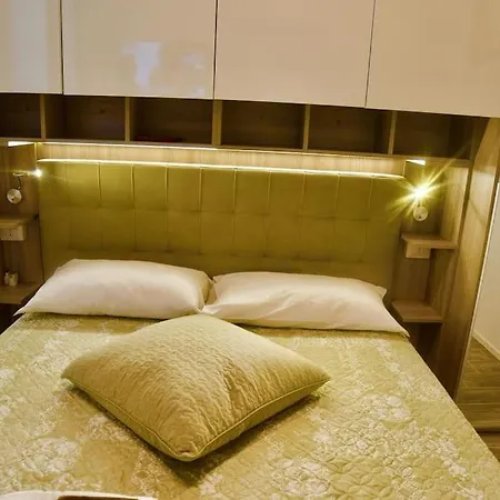 Splendido Bilocale Stazione Apartment Milan