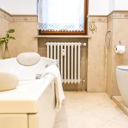 Ampia Oasi A Porta Venezia: Casa In Centro Lejlighed