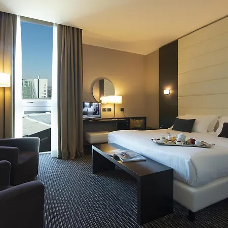 Hotel H2c Milanofiori 4*
