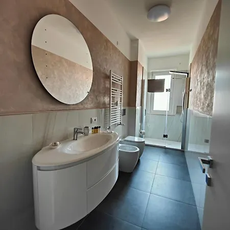 Bnbutler - Via Foppa 7 - 130 Mq In Posizione Strategica Apartman