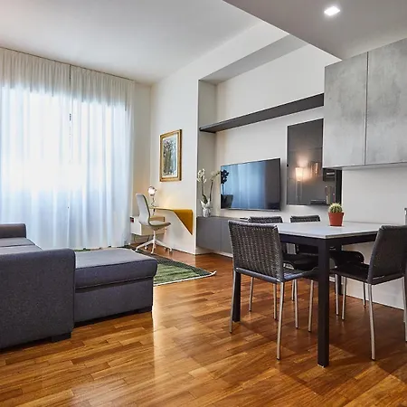 Moderno Trilocale Moscova Brera Апартаменты