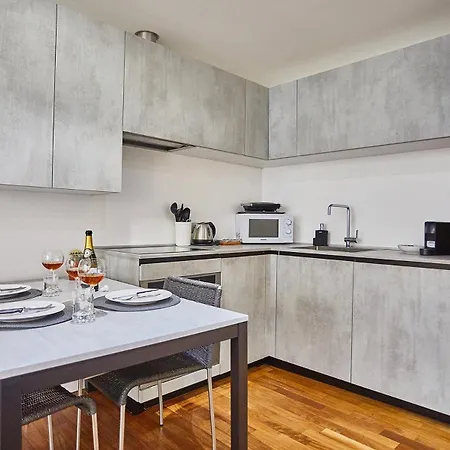 Moderno Trilocale Moscova Brera *