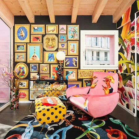 Toiletpaper Living Apartment