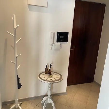 Bilocale Zona Navigli *