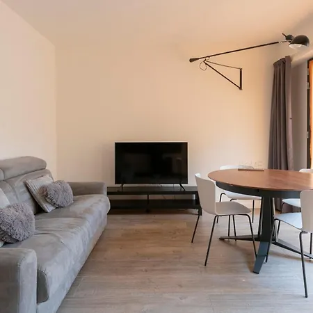 Beautiful In - Duomo 15 Minutes * Milano