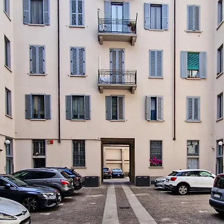 Апартаменты Fashion Maisonette In Town - Collection Милан