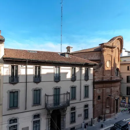 Dream San Babila アパート