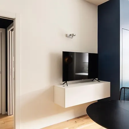 Youhosty - Perego 7 Dx * Milan