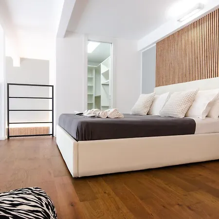 Vivimihome - Alexander Lägenhet Milano