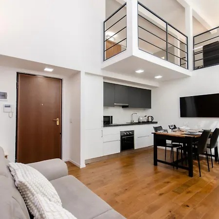 Vivimihome - Alexander *