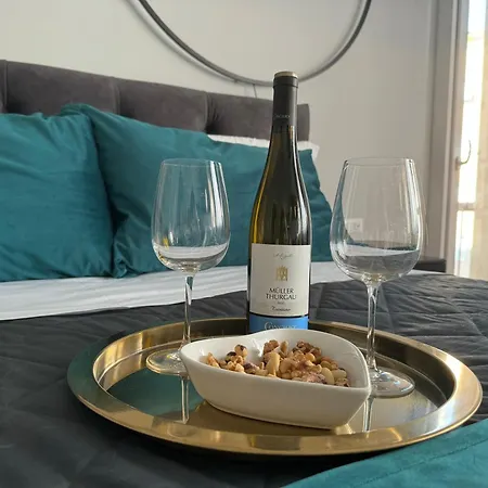 Meg Glamour Vicino I Navigli