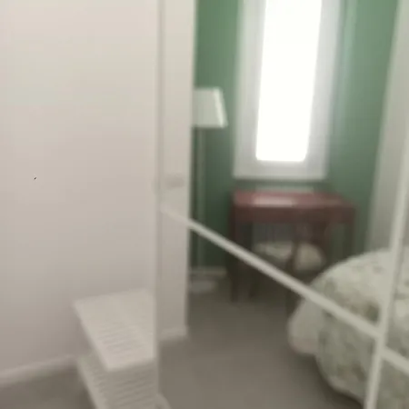 With Free Parking Garage - Con Parcheggio Incluso Nuovo Con 2 Da Letto E Due Bagni - New With 2 Bdrooms 2 Bathrooms- Jellow Subway Metro Gialla Porta Romana 3 Stops To Duomo * Milánó