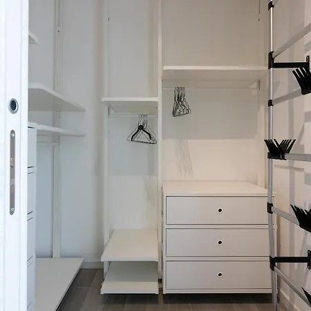 Audrey Flat - Stazione Centrale Apartament Mediolan