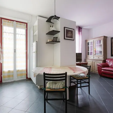 De Angeli M1 - Colorful With Balcony! * Milan