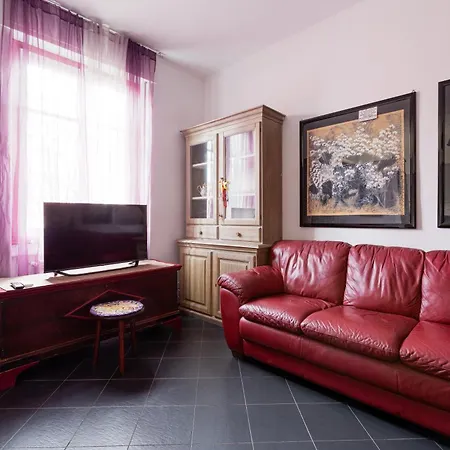 De Angeli M1 - Colorful With Balcony! Apartamento Milán