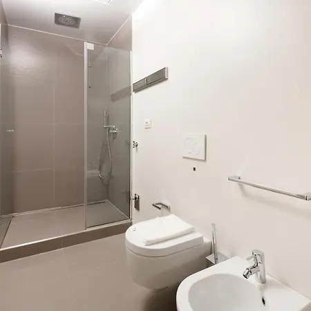 Apartmán Guesthost - Modern 280m From Arco Della Pace!