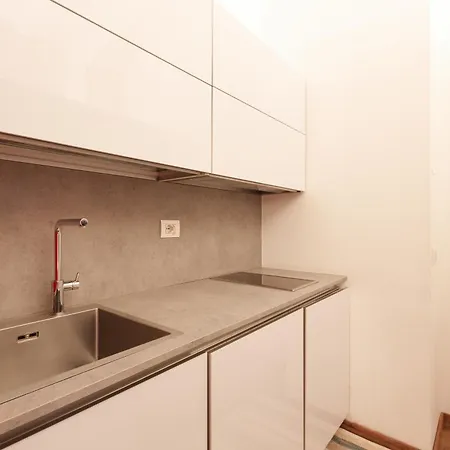 Modern 280m From Arco Della Pace! * Milano