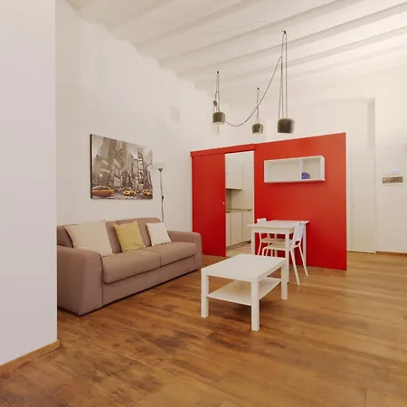 Guesthost - Modern 280m From Arco Della Pace! Apartmán