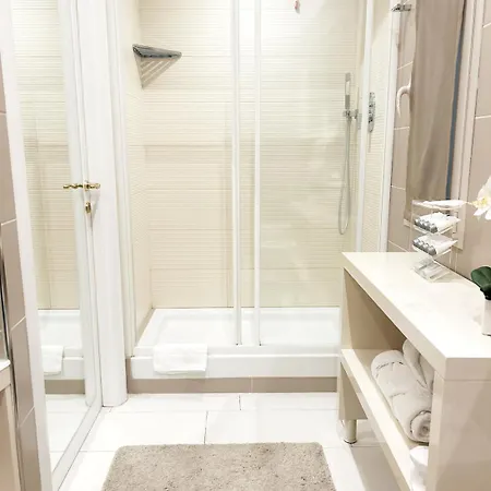 Lis Апартаменты *