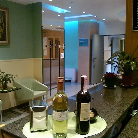 Otel Losanna 3*