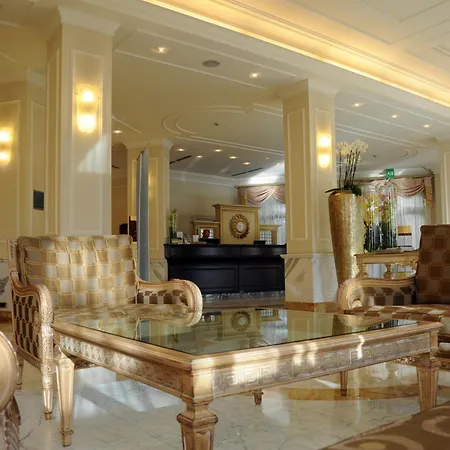 Hotel Grand Visconti Palace
