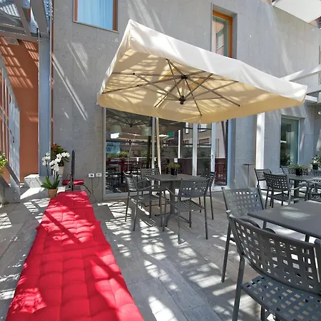 Hotel Mercure Solari