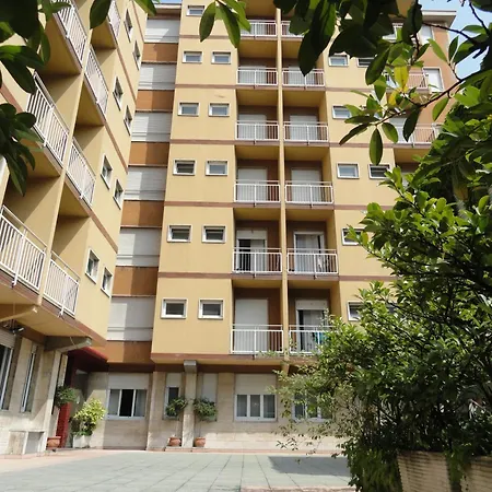 Giusti 6 Milan