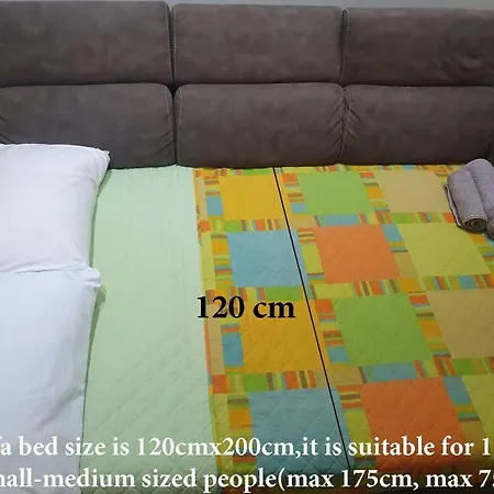 Apartment Your Lovely Home, Porta Venezia-1 Queen Bed, 3 Single Beds, 1 Sofa Bed- *