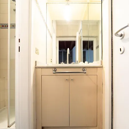 Apartment Hbhall Navigli 2 Milan