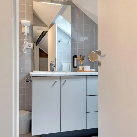 Royal -montenapoleone- Milão