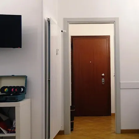 Apartment Music House - Metro M4 - Linate - Citta Studi Milan
