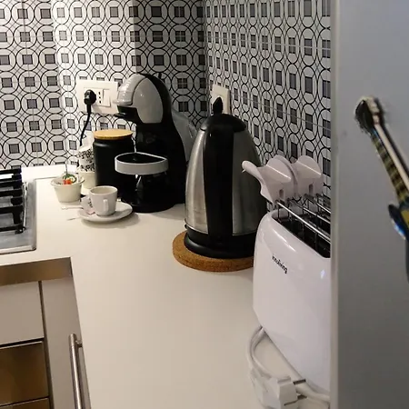 Appartamento Music House - Metro M4 - Linate - Studi *