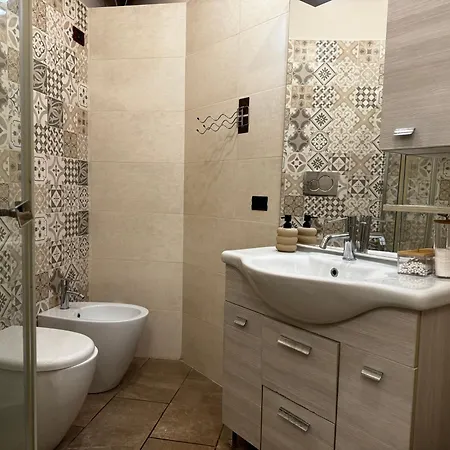 Apartment Regina In Verona - Sky Tv, Wifi E Breakfast Box Milan