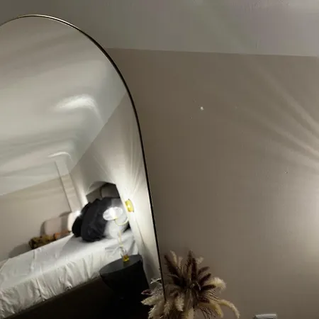 Regina In Verona - Sky Tv, Wifi E Breakfast Box