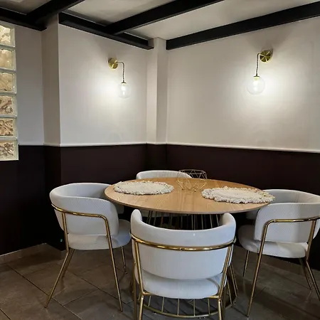 Regina In Verona - Sky Tv, Wifi E Breakfast Box Milano