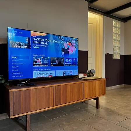 Apartment Regina In Verona - Sky Tv, Wifi E Breakfast Box *