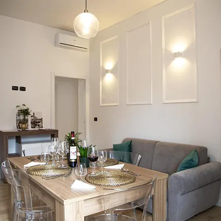 Casa Enea - Luxury House Navigli Milano