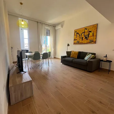 Апартаменты New With Balcony, Isola Bosco Verticale *