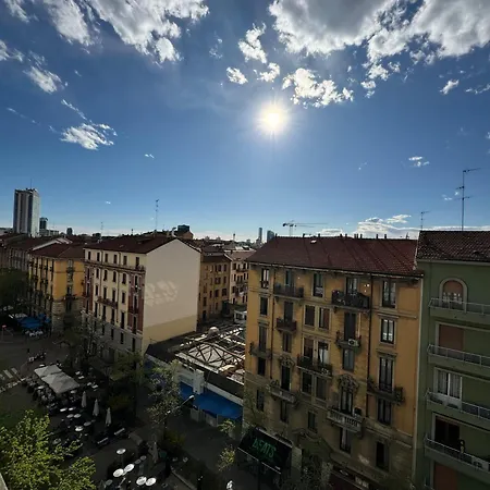 Trilocale Con Due Balconi A Isola Porta Nuova