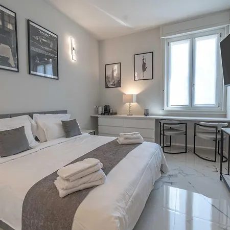 Daire Moscova Luxury New Milano