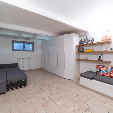Apartment Luxury & Cozy 90 Sqm Flat Facing “bosco Verticale”