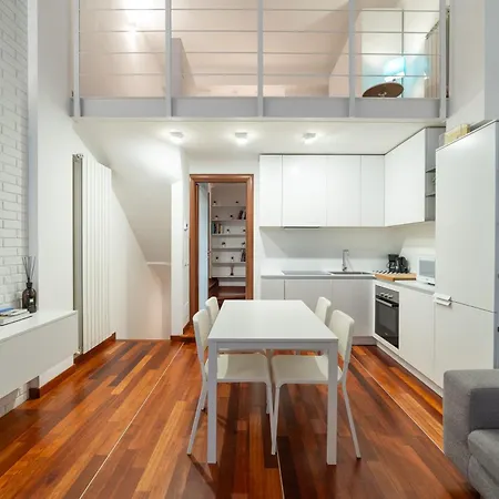 Luxury & Cozy 90 Sqm Flat Facing “bosco Verticale” Milán