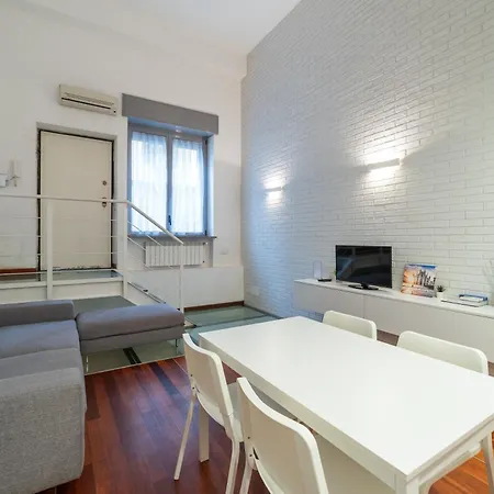 Apartment Luxury & Cozy 90 Sqm Flat Facing “bosco Verticale”